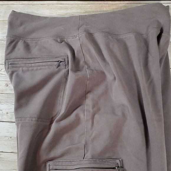 Duluth Trading Company Pull-On Cargo Pants 45022 Drawstring Waist Grey Comfy - Picture 5 of 9